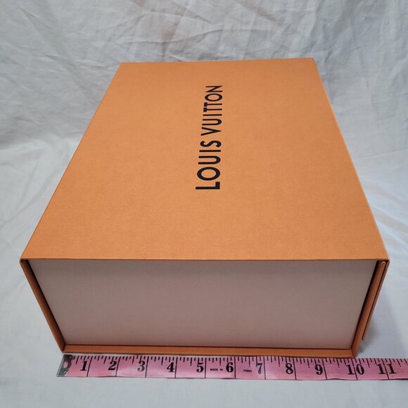 Louis Vuitton Magnetic Gift Box Decorative Storage Organizer Empty 14 x 10 in - Picture 10 of 12